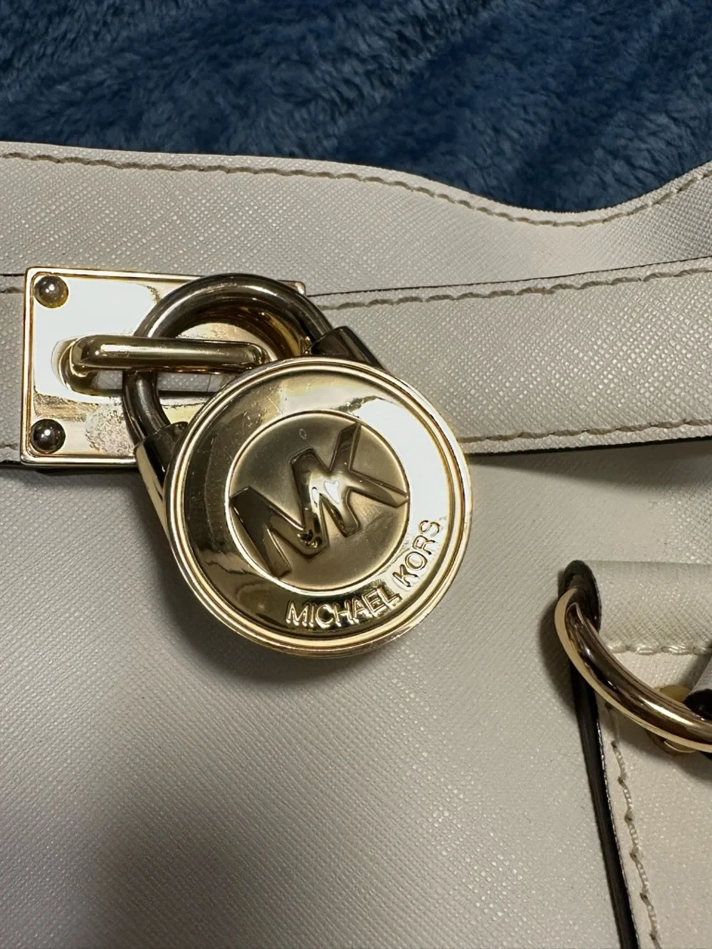 Michael Kors Cream Saffiano Leather Satchel with Gold Hardware - Picture 3 of 13